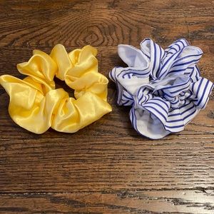 Satiny coastal beach vibe scrunchie set